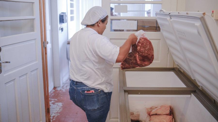 Universidade Estadual de Ponta Grossa (UEPG) recebeu doação de carnes congeladas da Receita Federal - Divulgação/UEPG