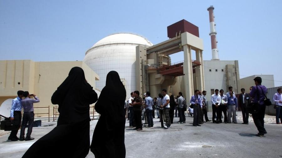O Irã opera reatores nucleares para uso civil, como a instalação em Bushehr O Irã opera reatores nucleares para uso civil, como a instalação em Bushehr