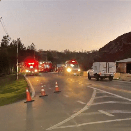 Acidente entre ônibus e caminhão deixou ao menos dois mortos em Caxias do Sul - Divulgação