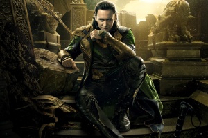 Tom Hiddleston como Loki em "Thor: Mundo Sombrio" - Divulgação