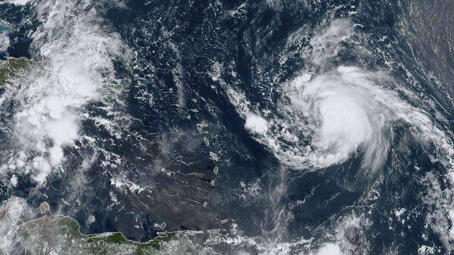 Imagens de satélite mostram o furacão Jerry se movendo na direção de Porto Rico - AFP