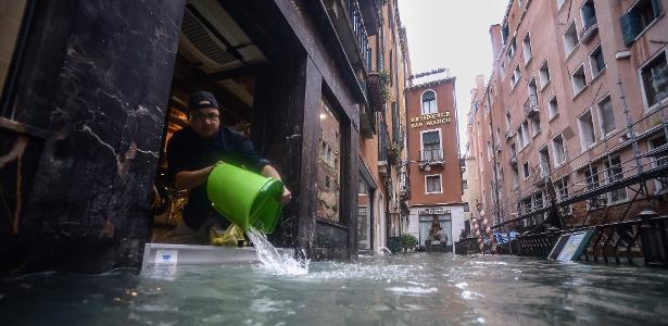 Inundações | Veneza enfrenta outra maré alta neste domingo