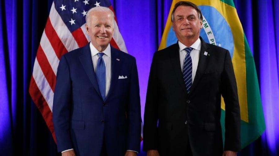 O presidente dos EUA, Joe Biden, e do Brasil, Jair Bolsonaro, em encontro em junho; proposta de emenda de parlamentares dos EUA quer cortar assistência ao Brasil caso militares interfiram nas eleições de outubro - ITAMARATY