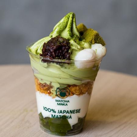 Minka Parfait é um sorvete de matcha soft premium do Matcha Minka