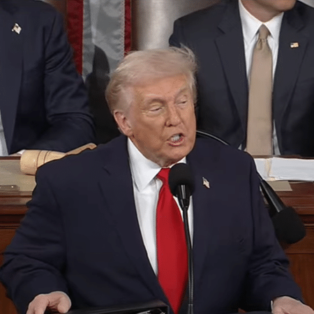 Trump comemora 'fronteira segura' e chama Venezuela 'de nova amiga' dos EUA