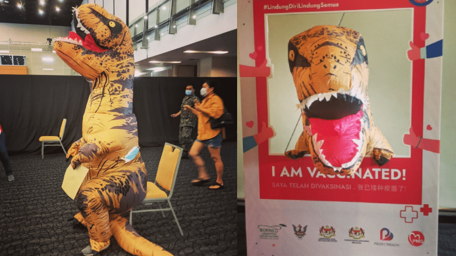 Kenny Sia foi tomar a vacina contra covid-19 fantasiado de tiranossauro Rex, na Malásia  - Reprodução/Instagram