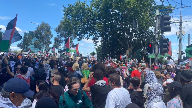 12.nov.2023 - Protestos pró-Palestina em Melbourne, na Austrália
