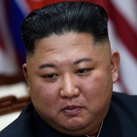 Kim Jong-un não tem sido visto em público por duas semanas - BRENDAN SMIALOWSKI