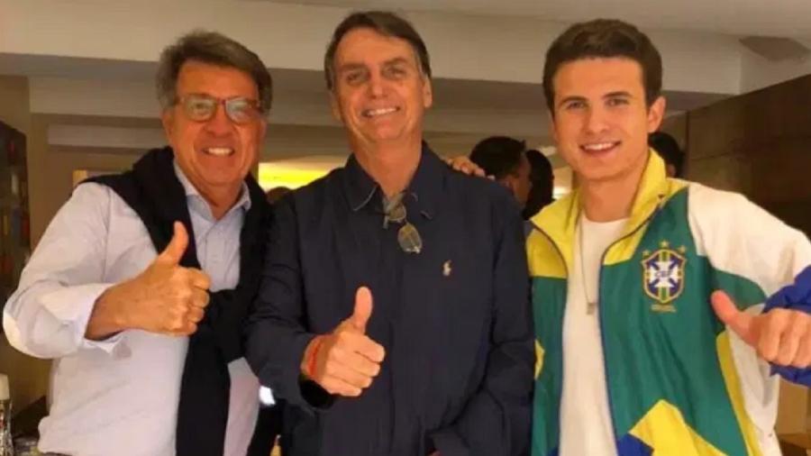 Paulo Marinho, Jair Bolsonaro e Luiz Marinho, filho do Paulo. O QG da campanha era na mansão do empresário. Agora o amor acabou. - Reprodução/Facebook