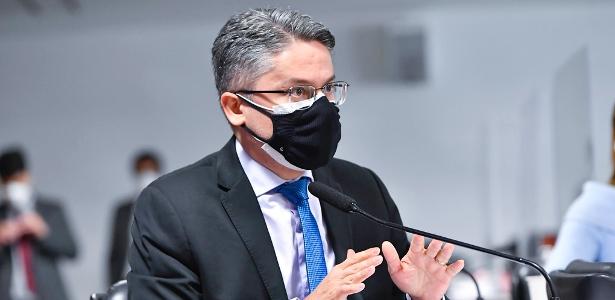 Após denúncia do UOL, senador protocola pedido para criar CPI da Rachadinha - Vimarsana News