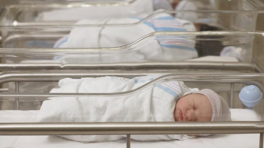 Pandemia afetou não só a nossa taxa de mortalidade, mas também de natalidade - Getty Images