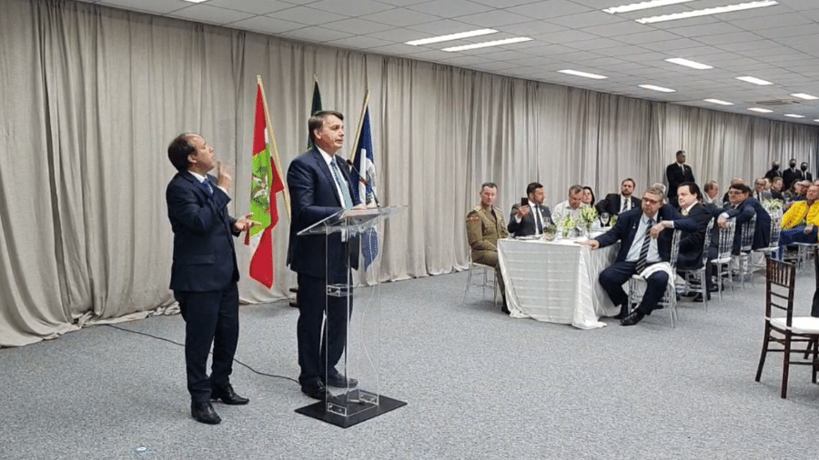 Presidente voltou a criticar ministros do Supremo em agenda em Santa Catarina - Reprodução/Facebook/JairMessiasBolsonaro