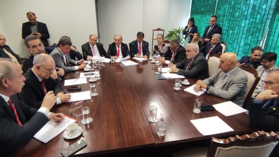 Reunião da equipe de transição de Lula com relator do Orçamento - Assessoria do senador Jean Paul Prates 