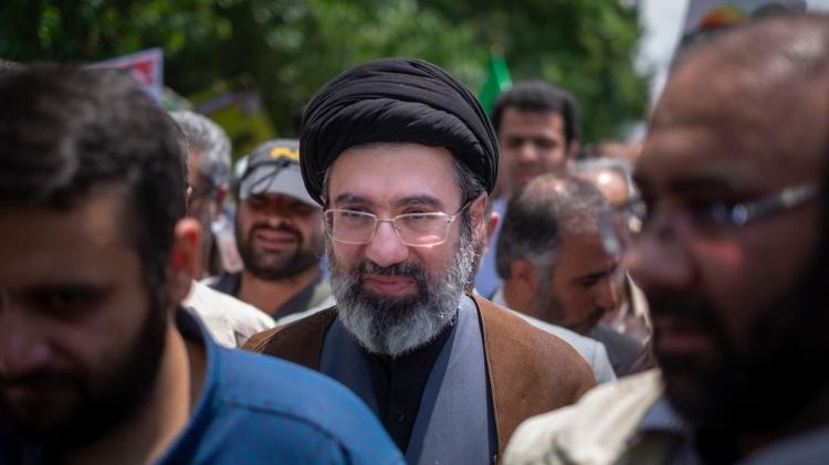 Embaixador iraniano afirma que novo líder ficou ferido em Irã ataque ao ...