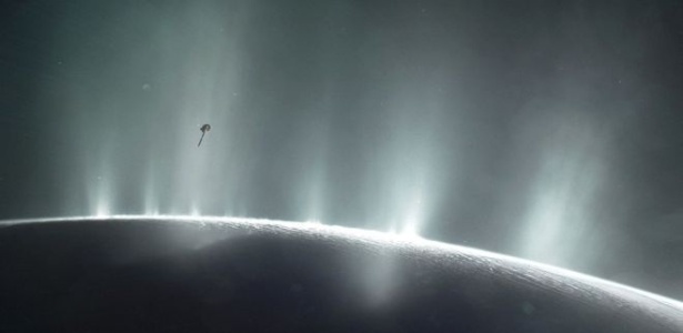 Cassini confirmou existência de oceano em Enceladus, e cientistas acreditam que satélite tem potencial para abrigar vida - Nasa