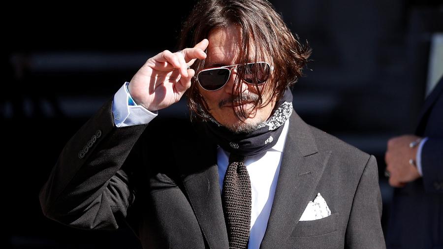 Ator Johnny Depp enfrenta processo contra jornal britânico que o acusou de agredir a atriz Amber Heard - PETER NICHOLLS