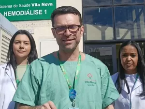 'Consultório virou minha casa': médico fica ilhado para atender pacientes
