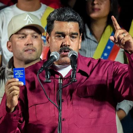 Dezenas de partidos de oposição estão se recusando a participar das eleições na Venezuela - Juan Barrreto/AFP