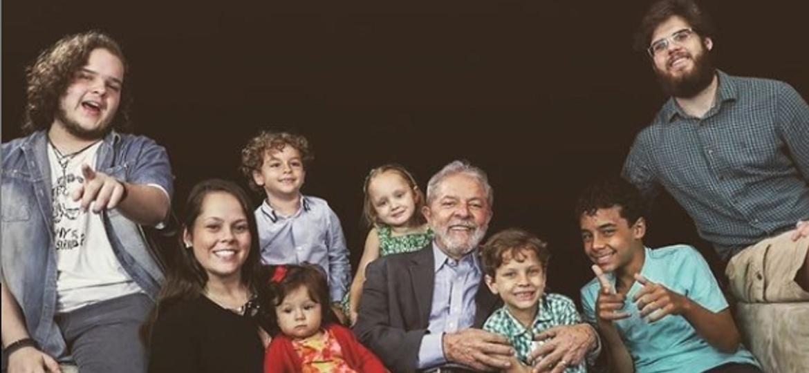 Bia Lula presta homenagem ao ex-presidente Luiz Inácio Lula da Silva - Reprodução/Instagram