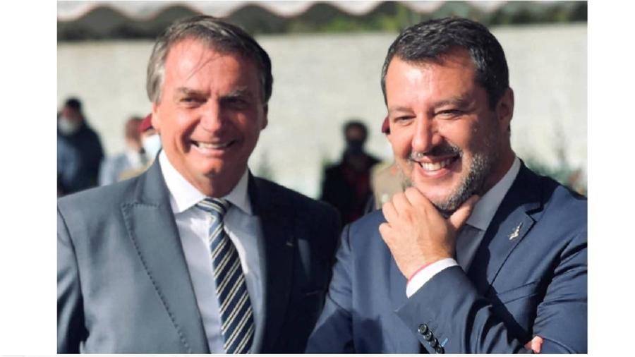 Bolsonaro ao lado de Matteo Salvini - Gabinete de Matteo Salvini/Via AFP