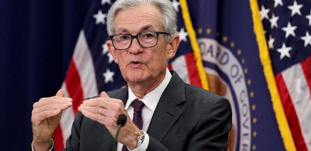 Tarifas aumentam pressão nos preços dos EUA, diz presidente do Fed