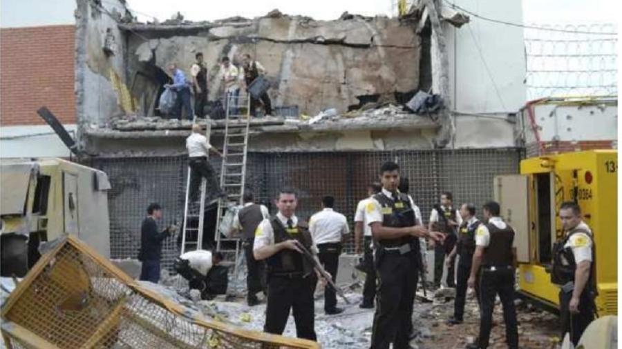 Imóvel da Prosegur do Paraguai destruída em roubo ocorrido em 24 de abril de 2017; ação teve participação de membros do PCC que 'exportaram' expertise para outro país