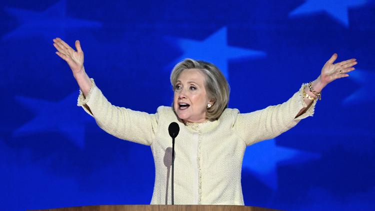 Hillary Clinton fez críticas a Donald Trump em discurso na convenção democrata