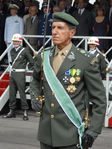 Foto de arquivo do general Esper em cerimônia na Assembleia Legislativa de São Paulo, em 2007 - Divulgação/Alesp