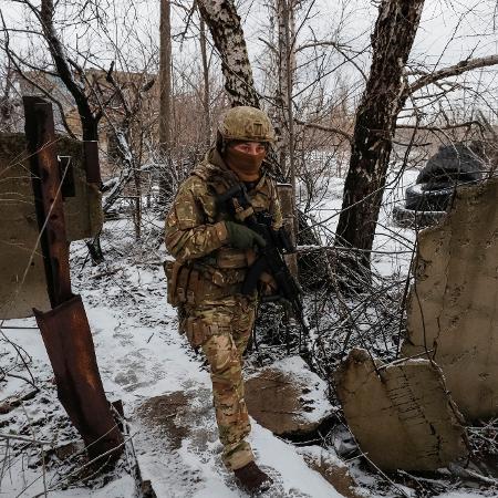 Soldado na Ucrânia - REUTERS/Gleb Garanich