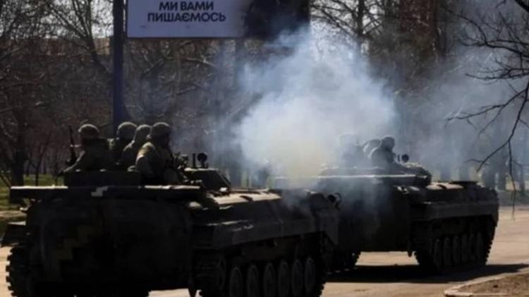 Temo que a guerra possa durar anos e a Ucrânia seja reduzida a escombros, diz Neill Ferguson - Reuters - Reuters