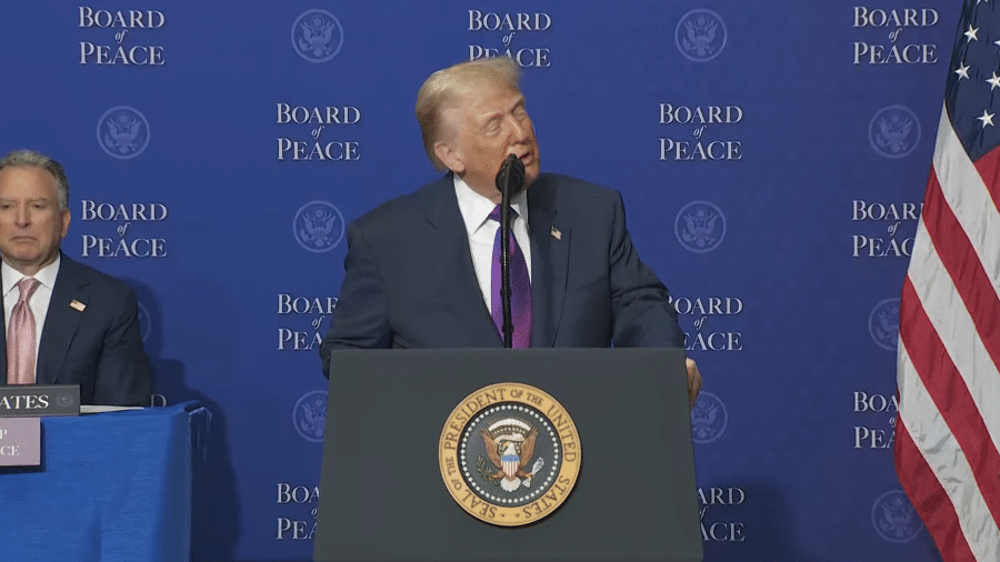 Trump afirma que decisão de atacar Irã pode ser tomada em 10 dias