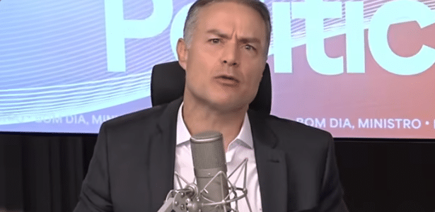 Governo estuda mais ações para evitar greve de caminhoneiro, diz ministro