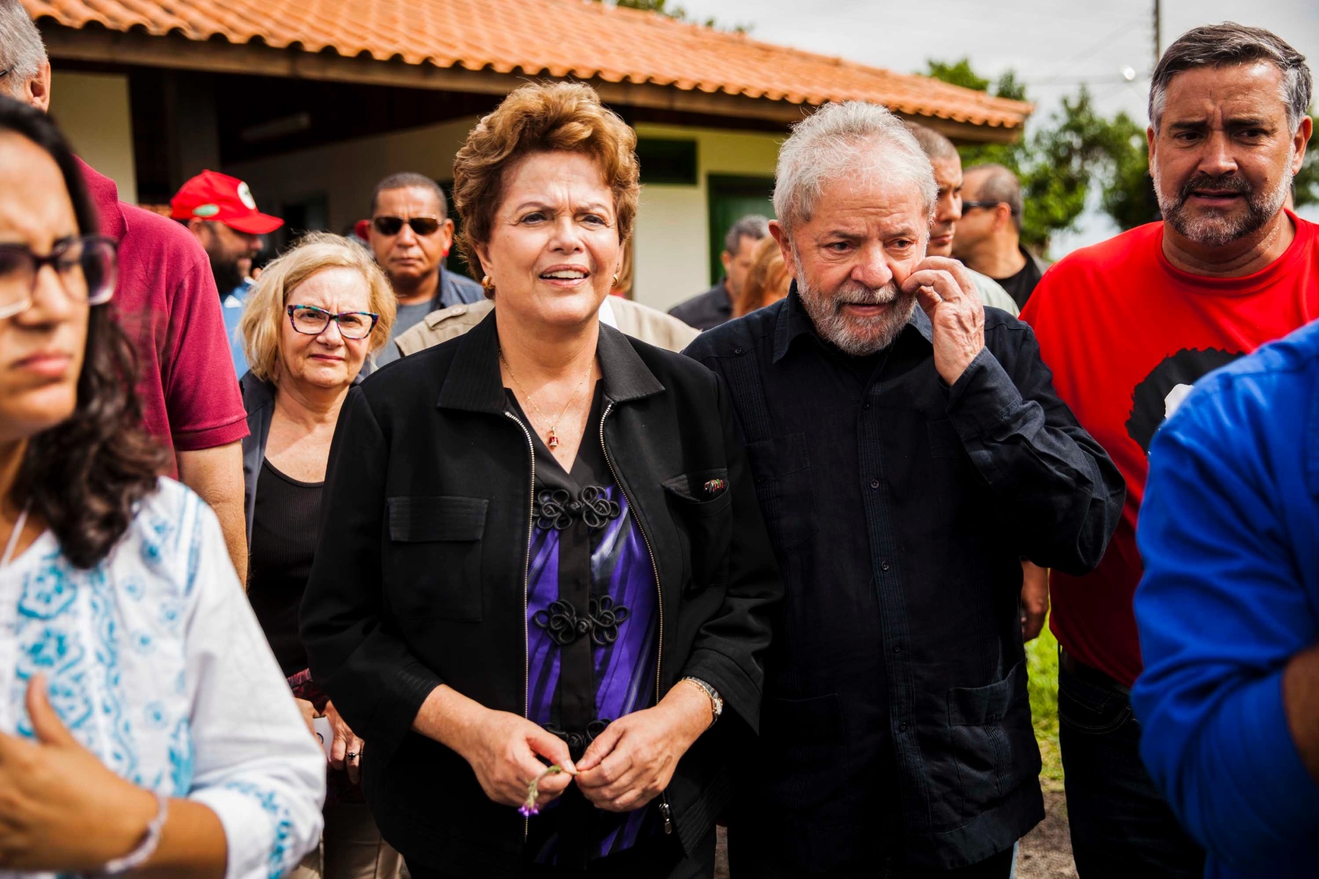 22.mar.2018 - O ex-presidente Luiz Inácio Lula da Silva (PT), acompanhado da ex-presidente, Dilma Rousseff, visita a cidade de São Miguel das Missões, durante passagem de sua caravana pelo interior do Rio Grande do Sul, nesta quinta-feira, 22. - Ricardo Marchetti/Estadão Conteúdo