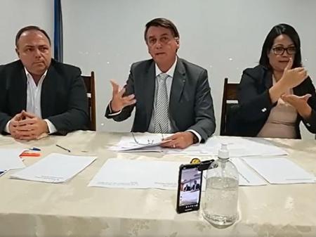 A live semanal do presidente Jair Bolsonaro do dia 14 de janeiro deste ano foi removida pelo Youtube - Reprodução/Facebook/Jair Messias Bolsonaro