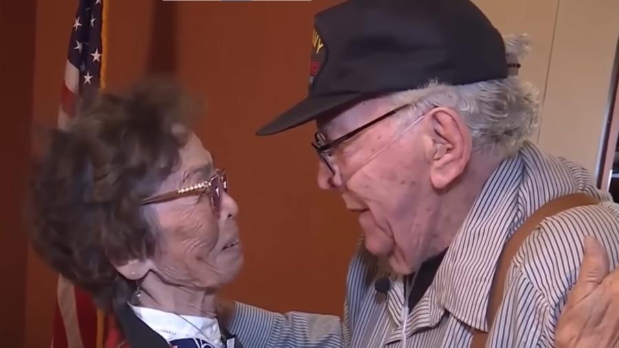 Duane Mann e Peggy Yamaguchi não se viam desde que ele foi chamado de volta para casa durante a Guerra da Coréia - Reprodução/Youtube