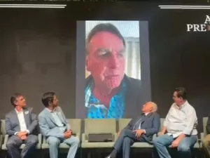 Com burros n'água, Bolsonaro agarrou-se ao burro mais seco