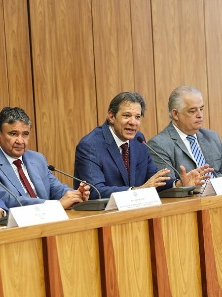 Entrevista coletiva com o ministro da Fazenda, Fernando Haddad, após o lançamento do Programa Acredita, em abril de 2024 - Marcelo Camargo/Agência Brasil