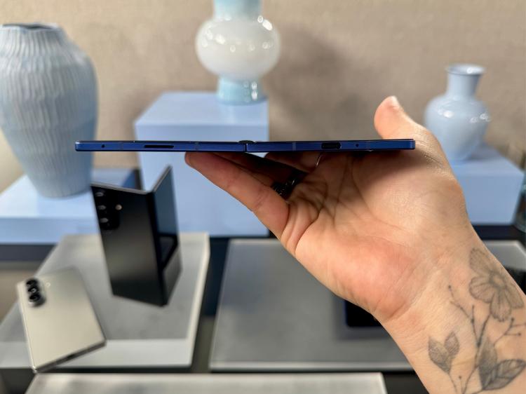 Galaxy Z Fold7 aberto