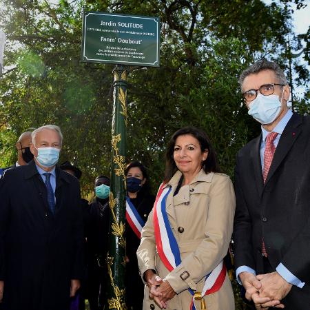 26.set.2020 - Prefeita de Paris, Anne Hidalgo, inaugurou um parque na capital francesa - Guay Bertrand/AFP