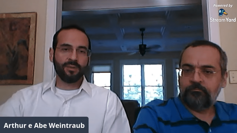 Arthur e Abraham Weintraub fizeram live para falar sobre participação de Arthur nas ações de combate à pandemia de covid-19 - Reprodução/Youtube Arthur Weintraub