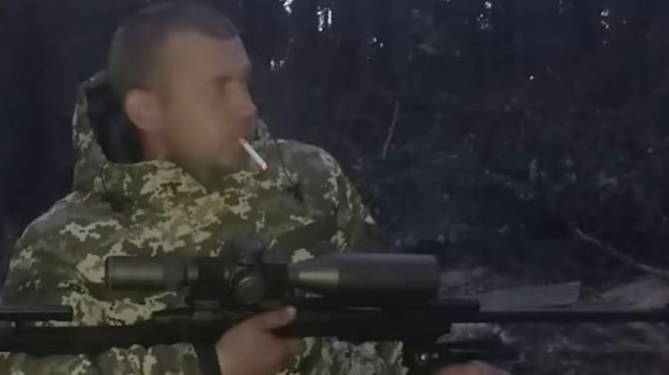 Soldado ucraniano sobreviveu após dias sozinho e ferido