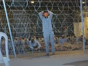 Funcionários de prisão de Israel denunciam abusos contra palestinos, diz TV