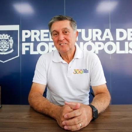 Topazio Neto (PSD) é candidato à reeleição e lidera as pesquisas - Divulgação/PSD