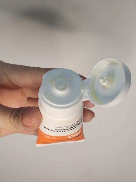 Tampa aberta protetor solar facial La Roche-Posay