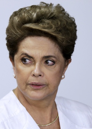 A presidente Dilma Rousseff participa da assinatura de um acordo de transferência de terras federais para o governo do Amapá, no Palácio do Planalto - Ueslei Marcelino/Reuters