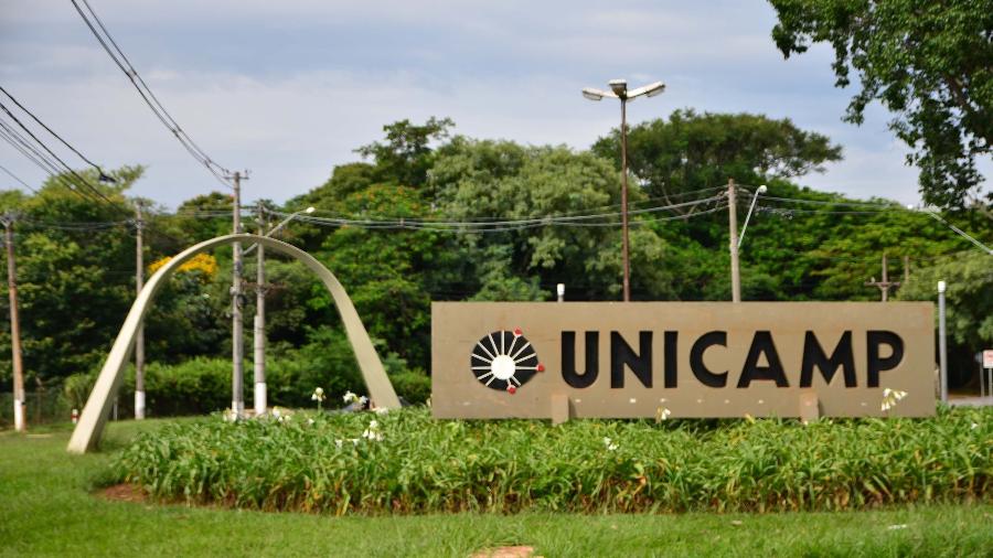 14.jan.2018 - Logotipo da Unicamp (Universidade Estadual de Campinas), na entrada do câmpus em Barão Geraldo, na cidade de Campinas - Renato Cesar Pereira/Photopress
