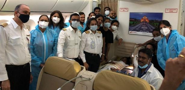 Baby Is Born In Flight And Turns The Kitchen Into An Improvised Delivery Room