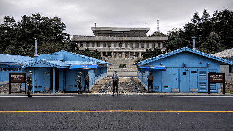 Zona Desmilitarizada (DMZ) entre as Coreias, chamada Panmunjom