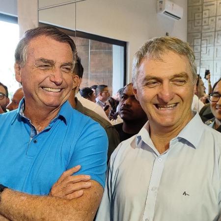 Jair Bolsonaro e o irmão Renato, candidato em Registro, no Vale do Ribeira