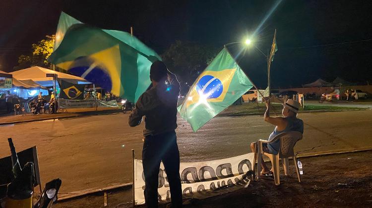 Acampamento golpista em frente ao COpEsp em 2022